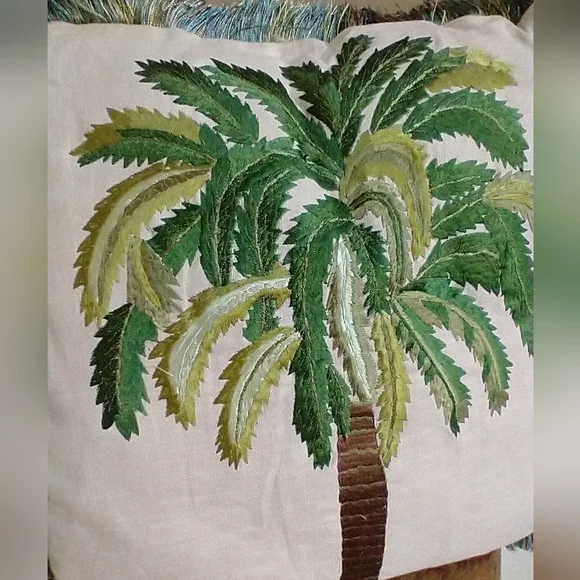 NWT Silk embroidered on linen/Cotton Fringe trim pillows - Picture 3 of 12